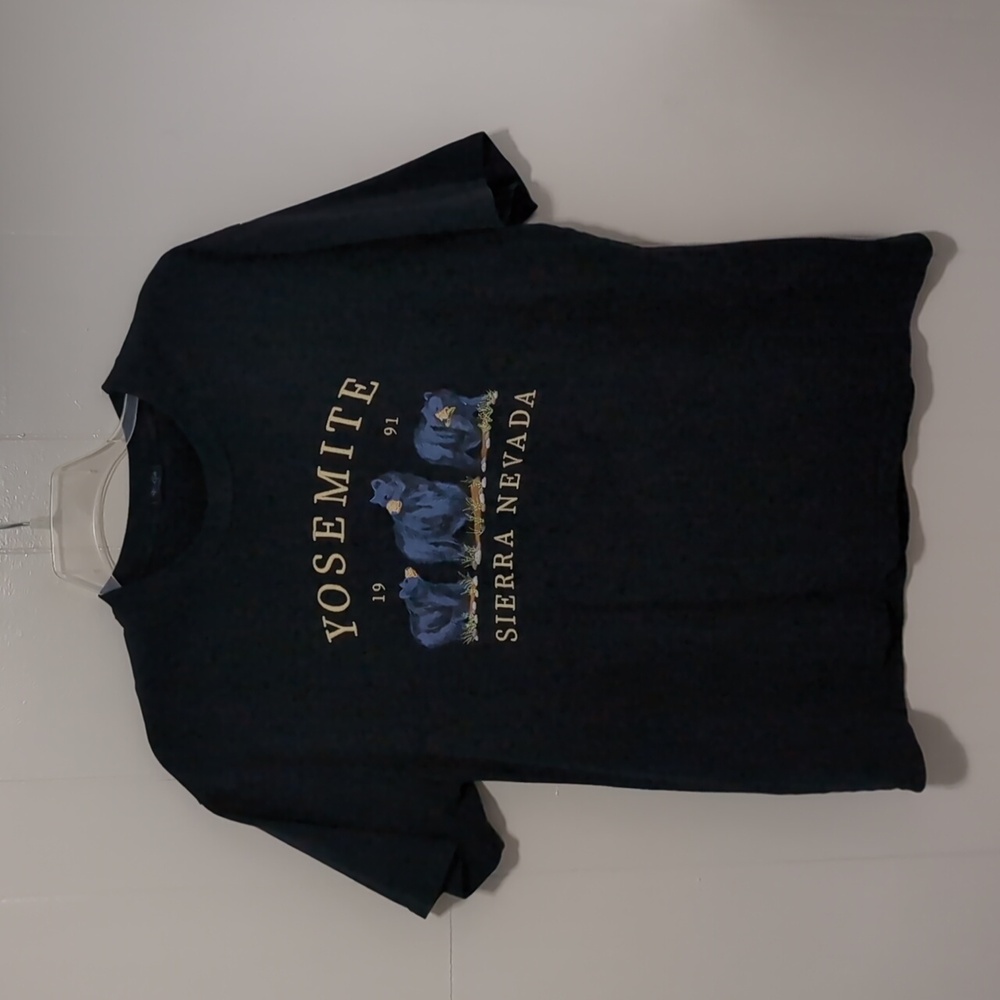 Navy blue Yosemite graphic T-shirt
